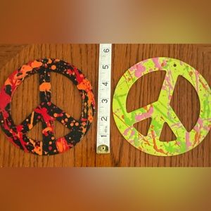 Bundle of Metal Peace Signs Paint Splash